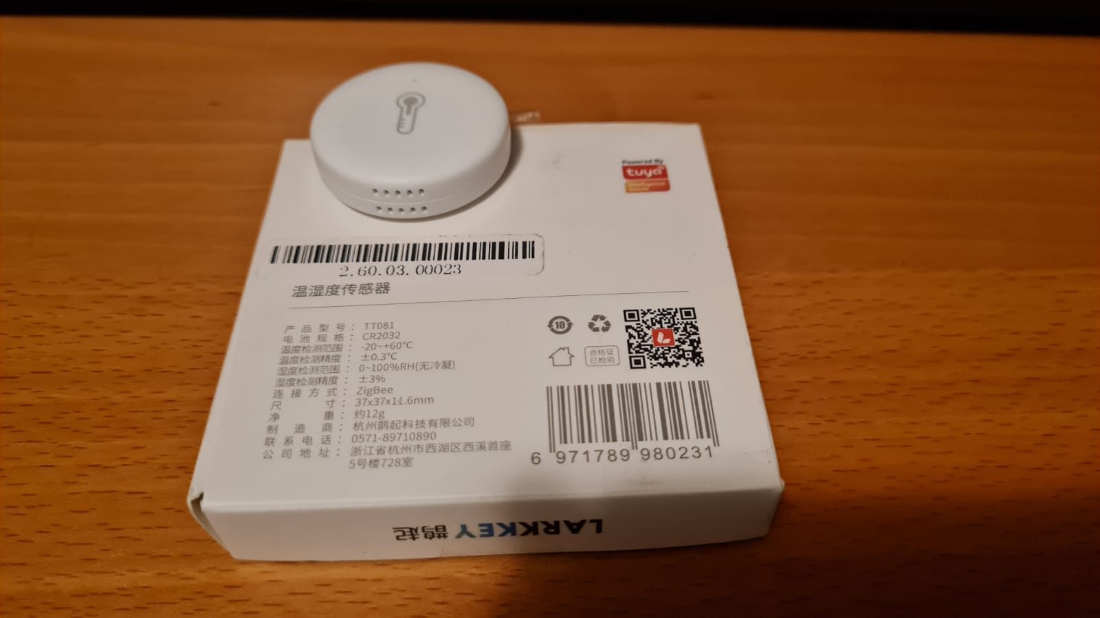 Unpacking TT081 Larkkey zigbee sensor