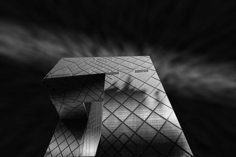 Microservices vs. Monolithic Architecture